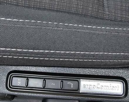 Серый Фольксваген Пассат, объемом двигателя 1.97 л и пробегом 220 тыс. км за 18500 $, фото 18 на Automoto.ua