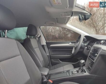 Серый Фольксваген Пассат, объемом двигателя 1.97 л и пробегом 210 тыс. км за 20000 $, фото 26 на Automoto.ua