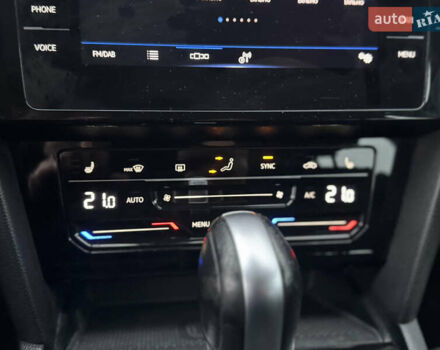 Фольксваген Пассат 2021 в Стрые на Automoto.ua Серый Фольксваген Пассат, объемом двигателя 1.97 л и пробегом 190 тыс. км за 19999 $, фото 23 на Automoto.ua