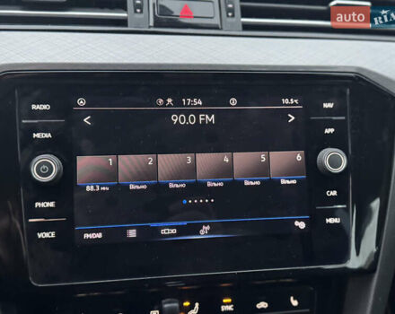 Фольксваген Пассат 2021 в Стрые на Automoto.ua Серый Фольксваген Пассат, объемом двигателя 1.97 л и пробегом 190 тыс. км за 19999 $, фото 24 на Automoto.ua