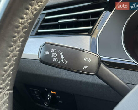 Серый Фольксваген Пассат, объемом двигателя 2 л и пробегом 195 тыс. км за 20954 $, фото 44 на Automoto.ua