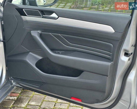 Сірий Фольксваген Пассат, об'ємом двигуна 1.97 л та пробігом 226 тис. км за 23999 $, фото 51 на Automoto.ua