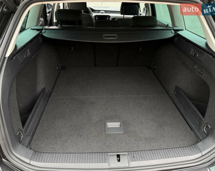 Сірий Фольксваген Пассат, об'ємом двигуна 2 л та пробігом 220 тис. км за 23975 $, фото 37 на Automoto.ua