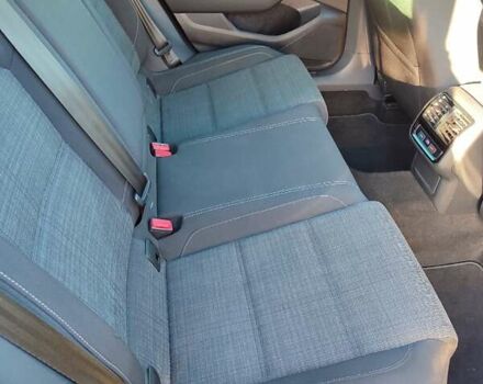 Серый Фольксваген Пассат, объемом двигателя 1.97 л и пробегом 198 тыс. км за 21000 $, фото 12 на Automoto.ua