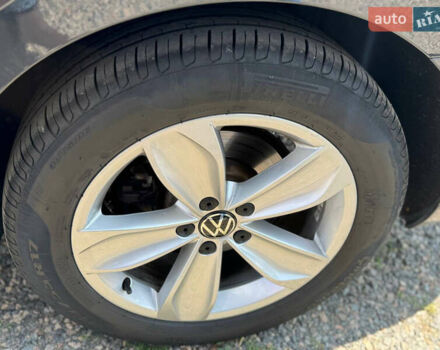 Серый Фольксваген Пассат, объемом двигателя 1.97 л и пробегом 211 тыс. км за 26999 $, фото 14 на Automoto.ua