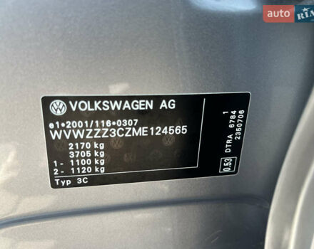 Серый Фольксваген Пассат, объемом двигателя 2 л и пробегом 235 тыс. км за 20658 $, фото 13 на Automoto.ua