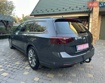 Серый Фольксваген Пассат, объемом двигателя 1.97 л и пробегом 216 тыс. км за 22999 $, фото 5 на Automoto.ua