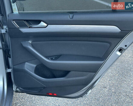 Серый Фольксваген Пассат, объемом двигателя 2 л и пробегом 208 тыс. км за 21999 $, фото 57 на Automoto.ua