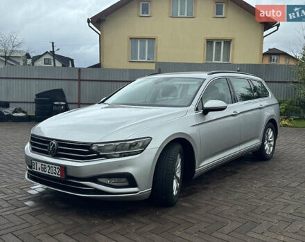 Фольксваген Пассат 2021 в Стрые на Automoto.ua Серый Фольксваген Пассат, объемом двигателя 1.97 л и пробегом 190 тыс. км за 19999 $, фото 2 на Automoto.ua