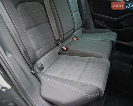 Сірий Фольксваген Пассат, об'ємом двигуна 2 л та пробігом 179 тис. км за 22990 $, фото 156 на Automoto.ua