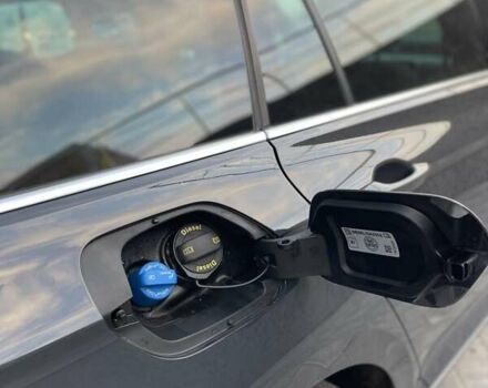 Серый Фольксваген Пассат, объемом двигателя 1.97 л и пробегом 180 тыс. км за 24999 $, фото 14 на Automoto.ua