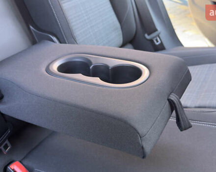 Серый Фольксваген Пассат, объемом двигателя 1.97 л и пробегом 175 тыс. км за 22741 $, фото 53 на Automoto.ua