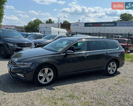 Серый Фольксваген Пассат, объемом двигателя 1.97 л и пробегом 211 тыс. км за 26999 $, фото 2 на Automoto.ua