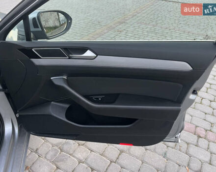 Серый Фольксваген Пассат, объемом двигателя 1.97 л и пробегом 195 тыс. км за 22500 $, фото 27 на Automoto.ua