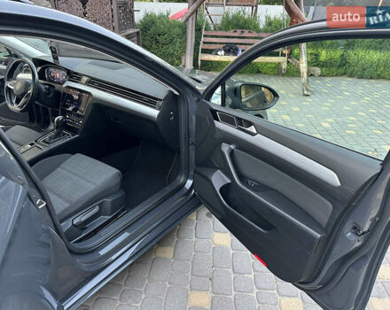 Серый Фольксваген Пассат, объемом двигателя 1.97 л и пробегом 216 тыс. км за 22999 $, фото 30 на Automoto.ua