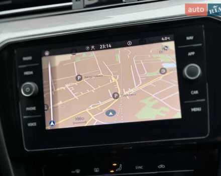 Серый Фольксваген Пассат, объемом двигателя 2 л и пробегом 220 тыс. км за 20500 $, фото 62 на Automoto.ua