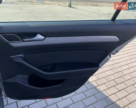 Серый Фольксваген Пассат, объемом двигателя 2 л и пробегом 235 тыс. км за 20658 $, фото 22 на Automoto.ua