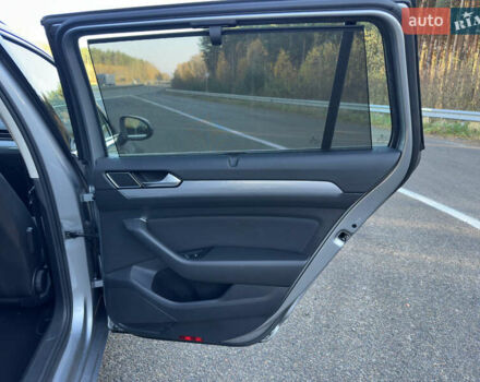 Серый Фольксваген Пассат, объемом двигателя 2 л и пробегом 208 тыс. км за 21999 $, фото 56 на Automoto.ua