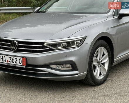 Серый Фольксваген Пассат, объемом двигателя 2 л и пробегом 181 тыс. км за 26699 $, фото 29 на Automoto.ua