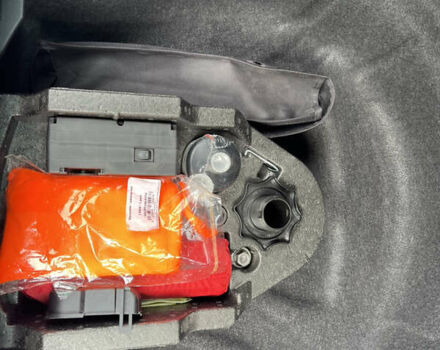 Серый Фольксваген Пассат, объемом двигателя 1.97 л и пробегом 230 тыс. км за 23999 $, фото 63 на Automoto.ua