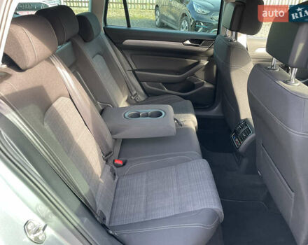 Серый Фольксваген Пассат, объемом двигателя 2 л и пробегом 195 тыс. км за 20954 $, фото 30 на Automoto.ua