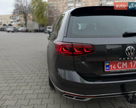 Сірий Фольксваген Пассат, об'ємом двигуна 2 л та пробігом 220 тис. км за 23975 $, фото 10 на Automoto.ua