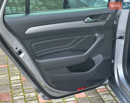 Сірий Фольксваген Пассат, об'ємом двигуна 1.97 л та пробігом 226 тис. км за 23999 $, фото 43 на Automoto.ua