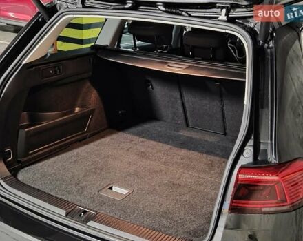 Сірий Фольксваген Пассат, об'ємом двигуна 2 л та пробігом 179 тис. км за 22990 $, фото 27 на Automoto.ua