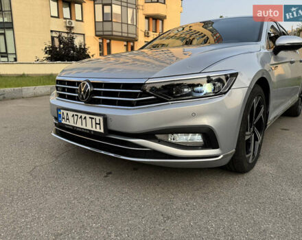 Серый Фольксваген Пассат, объемом двигателя 1.97 л и пробегом 30 тыс. км за 33499 $, фото 9 на Automoto.ua