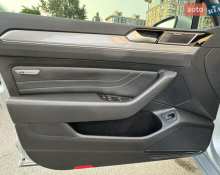 Серый Фольксваген Пассат, объемом двигателя 1.97 л и пробегом 31 тыс. км за 33399 $, фото 20 на Automoto.ua