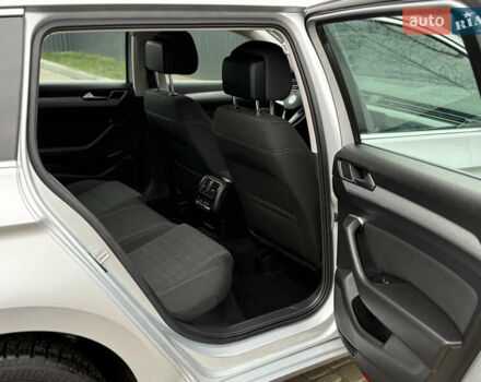 Сірий Фольксваген Пассат, об'ємом двигуна 2 л та пробігом 191 тис. км за 19777 $, фото 79 на Automoto.ua