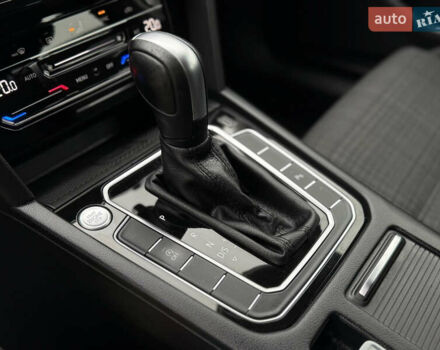 Сірий Фольксваген Пассат, об'ємом двигуна 2 л та пробігом 191 тис. км за 19777 $, фото 98 на Automoto.ua