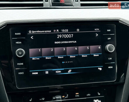 Сірий Фольксваген Пассат, об'ємом двигуна 2 л та пробігом 191 тис. км за 19777 $, фото 109 на Automoto.ua