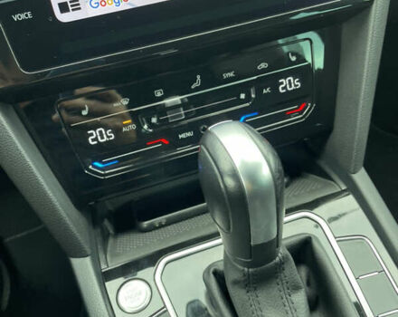 Серый Фольксваген Пассат, объемом двигателя 1.97 л и пробегом 214 тыс. км за 28500 $, фото 26 на Automoto.ua