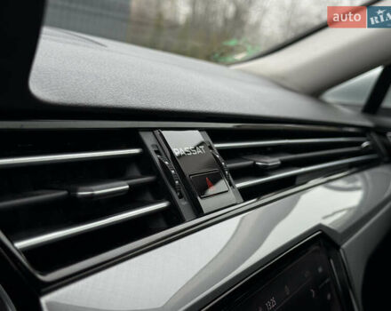 Сірий Фольксваген Пассат, об'ємом двигуна 2 л та пробігом 191 тис. км за 19777 $, фото 123 на Automoto.ua