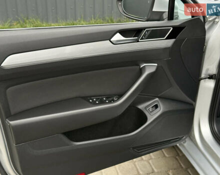 Сірий Фольксваген Пассат, об'ємом двигуна 2 л та пробігом 191 тис. км за 19777 $, фото 69 на Automoto.ua