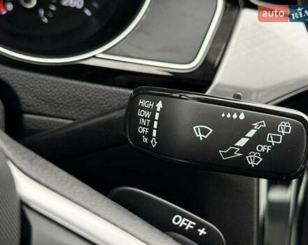 Сірий Фольксваген Пассат, об'ємом двигуна 2 л та пробігом 191 тис. км за 19777 $, фото 103 на Automoto.ua