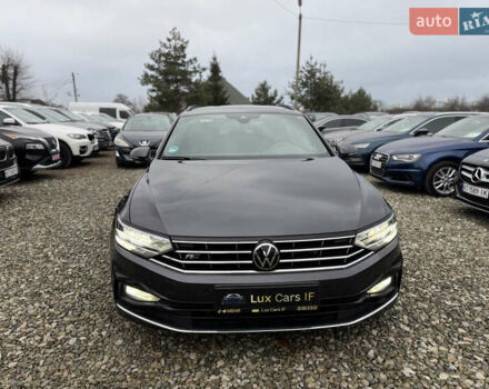 Серый Фольксваген Пассат, объемом двигателя 1.97 л и пробегом 179 тыс. км за 29999 $, фото 5 на Automoto.ua