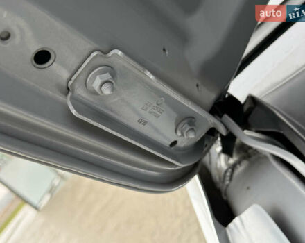 Сірий Фольксваген Пассат, об'ємом двигуна 2 л та пробігом 191 тис. км за 19777 $, фото 137 на Automoto.ua