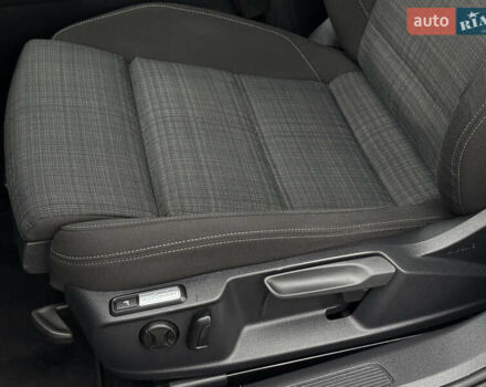 Сірий Фольксваген Пассат, об'ємом двигуна 2 л та пробігом 191 тис. км за 19777 $, фото 65 на Automoto.ua