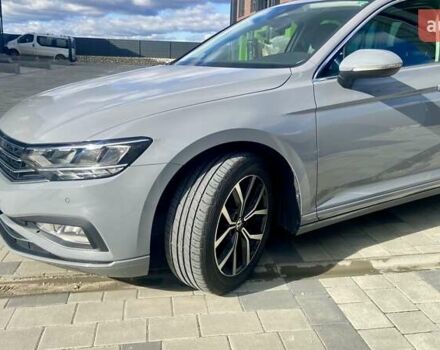 Серый Фольксваген Пассат, объемом двигателя 1.97 л и пробегом 182 тыс. км за 25999 $, фото 3 на Automoto.ua