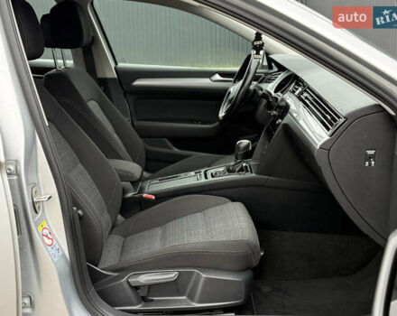 Сірий Фольксваген Пассат, об'ємом двигуна 2 л та пробігом 191 тис. км за 19777 $, фото 84 на Automoto.ua