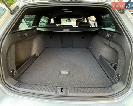 Серый Фольксваген Пассат, объемом двигателя 1.97 л и пробегом 30 тыс. км за 33499 $, фото 25 на Automoto.ua