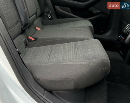 Сірий Фольксваген Пассат, об'ємом двигуна 2 л та пробігом 191 тис. км за 19777 $, фото 81 на Automoto.ua