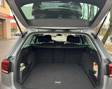 Серый Фольксваген Пассат, объемом двигателя 1.4 л и пробегом 52 тыс. км за 25000 $, фото 5 на Automoto.ua