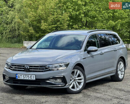 Серый Фольксваген Пассат, объемом двигателя 1.97 л и пробегом 30 тыс. км за 32999 $, фото 6 на Automoto.ua