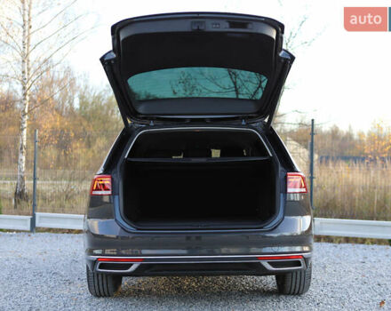 Серый Фольксваген Пассат, объемом двигателя 1.97 л и пробегом 65 тыс. км за 31900 $, фото 48 на Automoto.ua