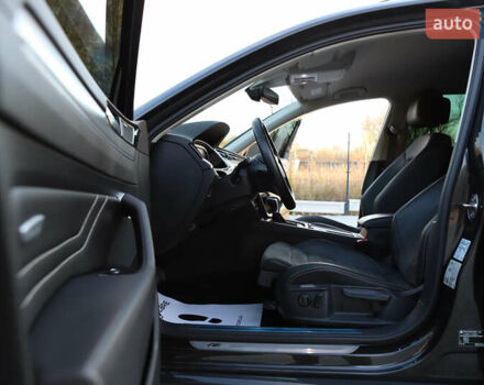 Серый Фольксваген Пассат, объемом двигателя 1.97 л и пробегом 65 тыс. км за 31900 $, фото 56 на Automoto.ua