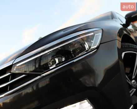 Серый Фольксваген Пассат, объемом двигателя 1.97 л и пробегом 65 тыс. км за 31900 $, фото 18 на Automoto.ua