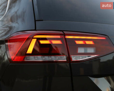 Серый Фольксваген Пассат, объемом двигателя 1.97 л и пробегом 65 тыс. км за 31900 $, фото 22 на Automoto.ua